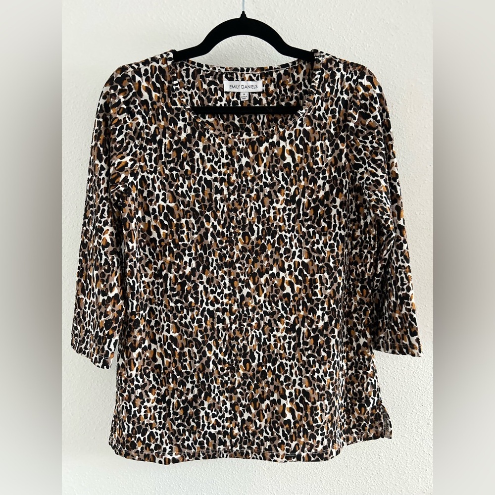 Emily Daniels Textured Leopard Print 3/4 Sleeve Blouse Size Small